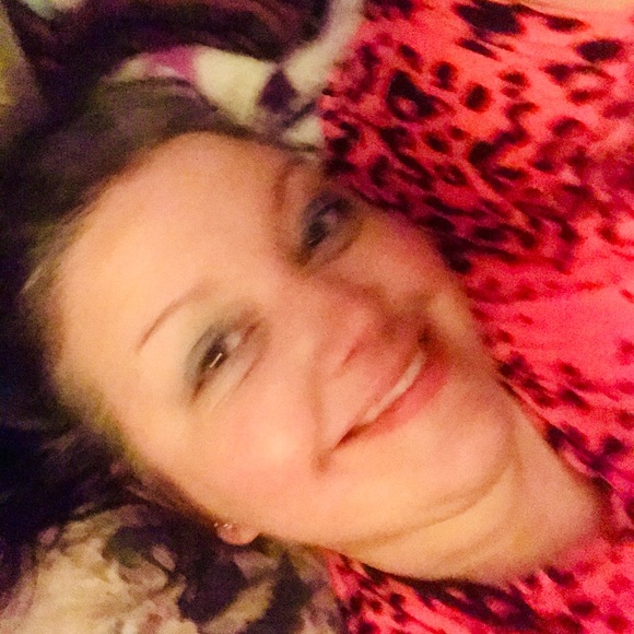 Meet your Posher, Brenda - Picture 1 of 1